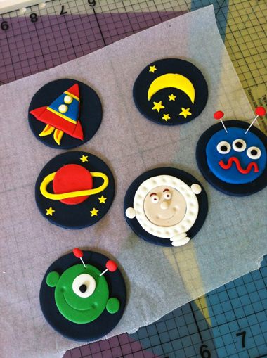 cake decorating